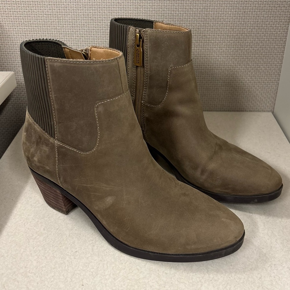 Vionic Shantelle Women's Waterproof Ankle Boot Leather Shoes Size 6